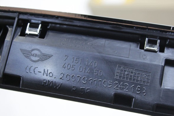 BMW OE 2753603 51132753603 НОВА OEM НАКЛАДКА (ПЛАНКА) РУЧКИ КРИШКИ БАГАЖНИКА ХРОМОВАНА MINI R55 R56 R57 R58 R59