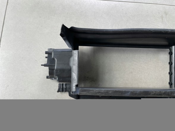 Volvo OE 32219018 Повітрозабірник volvo v60 s60 2019- oem/oe 32219018