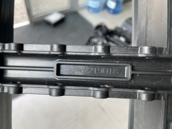 Volvo OE 32219018 Повітрозабірник volvo v60 s60 2019- oem/oe 32219018