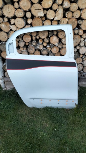 Renault OE DVQNJ 821006699r Двері праві задні Twingo III GT спорт, колір DVQNJ білий, 2014 р.
