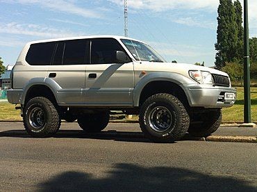 Китай Body Lift 50mm Toyota Land Cruiser J 90 KZ J95 Підйомник кузова 50 мм Toyota Land Cruiser J 90 KZJ 95 / гвинти 10.9