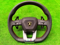 Lamborghini OE URUS KIEROWNICA MIRTEX CZERWONA NIĆ PERFORACJA LAMBORGHINI URUS КЕРМО ЛОПАТКИ ПЕРФОРАЦІЯ ЧЕРВОНА НИТКА