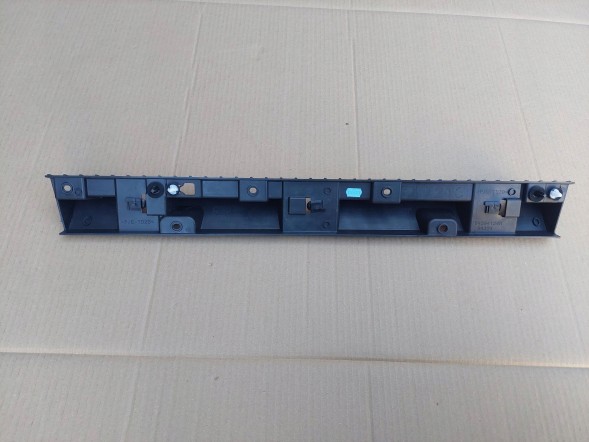 Renault OE 764594124R GTECH RENAULT MEGANE E-TECH МОНТАЖНА ПЛАНКА ПОРОГА 764594124R