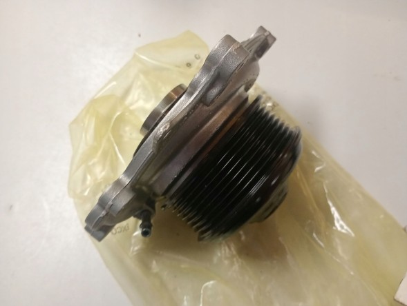 Mercedes-Benz OE A6422002101 MERCA6422002101 ОРИГІНАЛЬНА НОВА ВОДЯНА ПОМПА OM642 3.0 CDI MERCEDES-BENZ