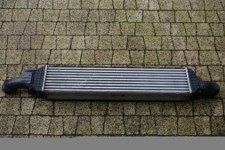Audi OE 8U0145803F Охолоджувач повітря інтеркулер audi q3 8u0145803f