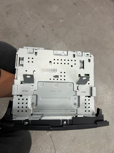Isuzu OE 8982964530 Панель / CD/DVD/GPS автомагнітола Isuzu D-Max