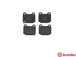 P56048 BREMBO Комплект гальмівних колодок з 4 шт дисків