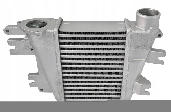 Радіатор Radio5623/5656242 Інтеркулер nissan patrol / safari 97-24 3.0d 14461vc10a