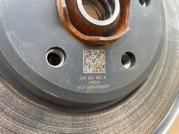 Audi OE 8W0505435AA TYŁ LEWY AUDI A4 B9 LIFT NOWA Цапфа (поворотний кулак) задньої осі ЛІВА AUDI A4 B9 LIFT / Фейсліфт AUDI A5 8W0505435AA НОВА
