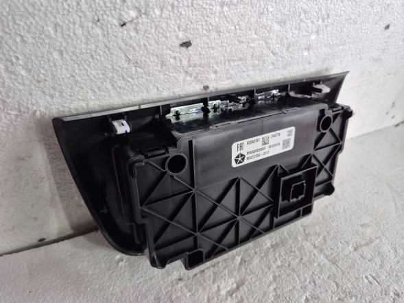 Jeep OE Панель керування кондиціонером MOPAR 53246157 / 5VA36DX9AF Jeep Compass 17-