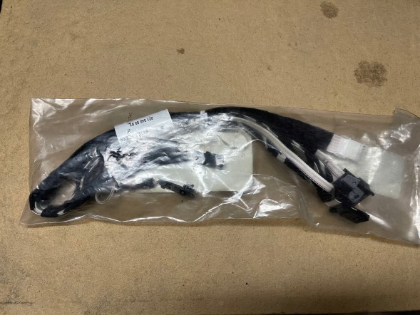 Mercedes-Benz OE 2215408507 PRZEDNIA Балка дверна стрічка MERCEDES W221 ПЕРЕДНЯ A2215408507
