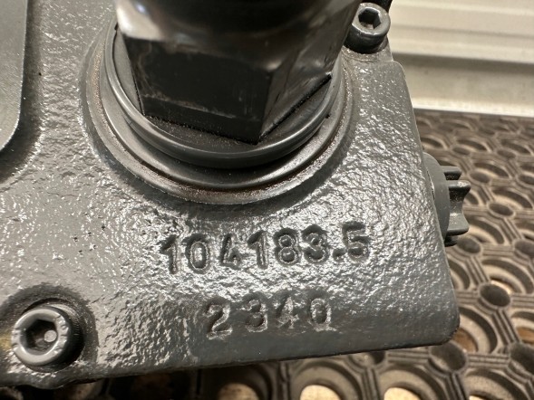 Mercedes-Benz OE a9605530001 Насос підйому кабіни mercedes actros mp4 oem a9605530001 новий