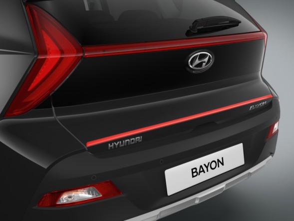 Hyundai OE Q0491ADE50TRD Обшивка багажника Hyundai Bayon Red Red