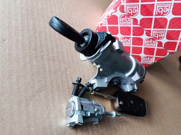 Febi Bilstein VW GOLF IV 4 BORA NOWA STACYJKA ZAMEK WKŁADKA DRZWI ZESTAW KOMPLET ZAMKÓW Замок запалювання Volkswagen комплект замка дверей з ключами