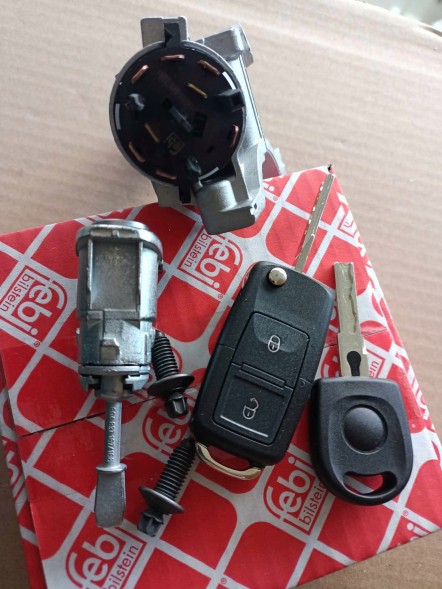 Febi Bilstein VW GOLF IV 4 BORA NOWA STACYJKA ZAMEK WKŁADKA DRZWI ZESTAW KOMPLET ZAMKÓW Замок запалювання Volkswagen комплект замка дверей з ключами
