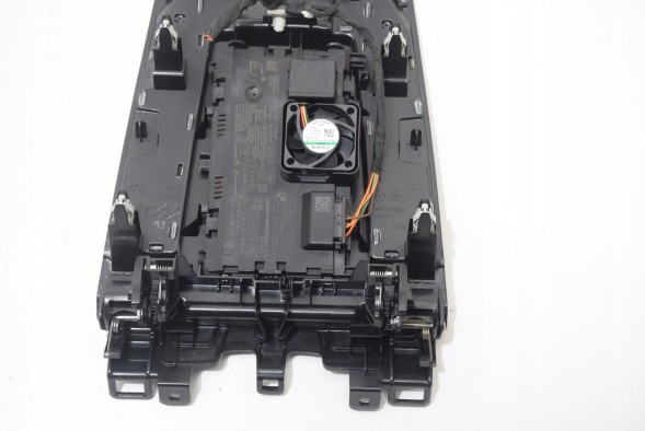BMW OE 5A85F48 5A22F51 BMW X1 U11 2 U06 ТУНЕЛЬ ЗБЕРІГАННЯ ІНДУКТИВНИЙ ЗАРЯДНИЙ ПРИСТРІЙ WCA / NFC Модернізація