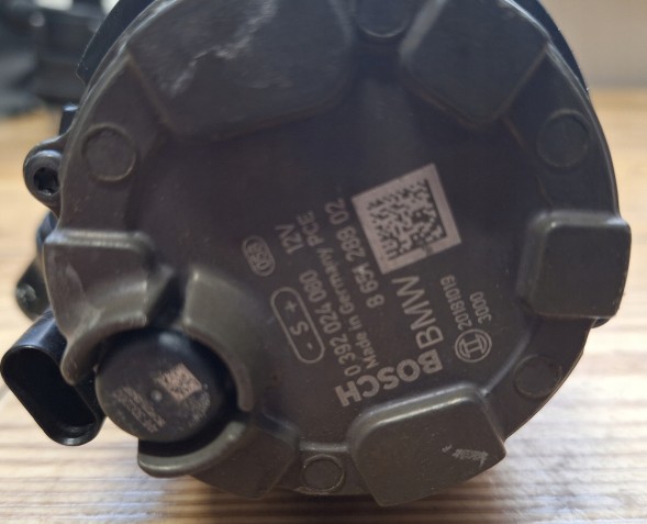 BMW OE 11518651288 8651288 BMW G01 G02 G20 ДОДАТКОВИЙ ВОДЯНИЙ НАСОС РІДКИ X3 X4 G05 G06 G07 G08 LCI
