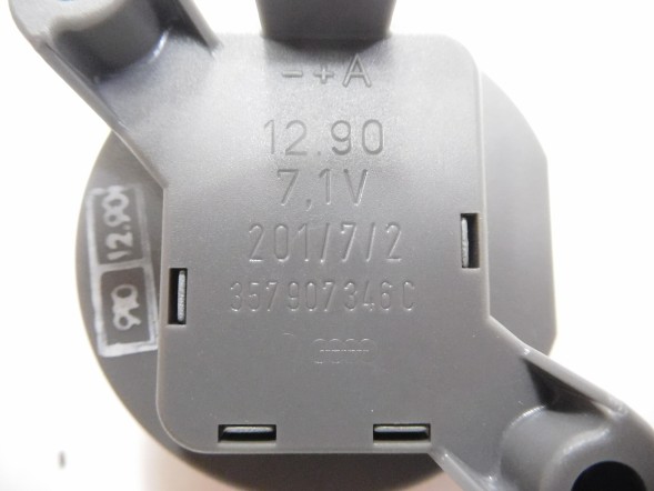 Volkswagen OE Датчик розрідження CORRADO PASSAT 357907346C