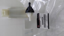 Mitsubishi OE WB/8260A224 + MR482392 + 8260A227 MITSUBISHI SPACE STAR II РЕЗЕРВУАР ОМИВКИ + НАСОС + ПРОБКА