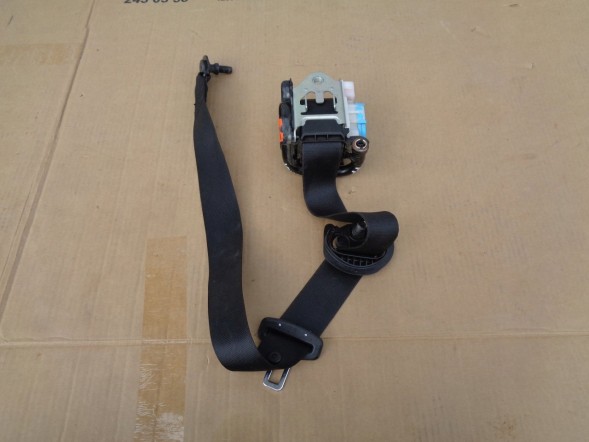 Mercedes-Benz OE A1768602285 1768602285 MERCEDES W117 CLA ремінь безпеки