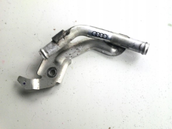 Audi 8W0122058B Трубка шнура для води 8w0122058b audi rs 2.9 tfsi dec