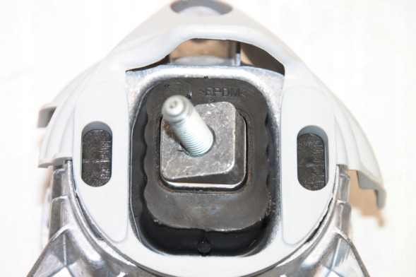 BMW OE 22116785716 Підшипник двигуна