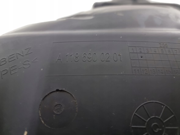 Mercedes-Benz OE A1186900201 N013 ДЛЯ МЕРСЕДЕС W118 НАДКОЛЕСО ПЕРЕДНЄ ПРАВЕ A1186900201