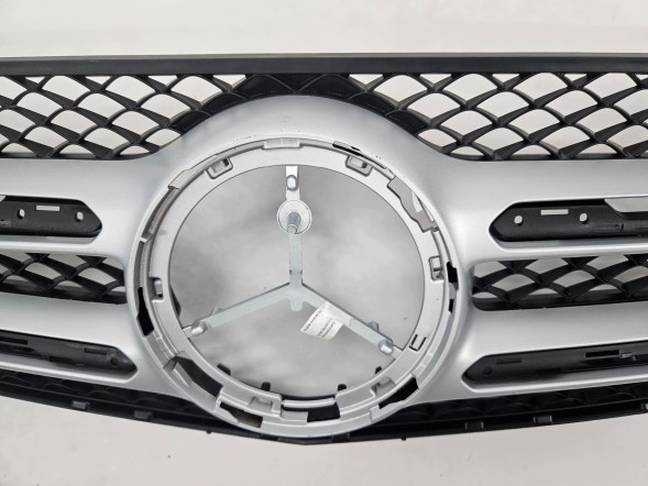 Mercedes-Benz OE MERCEDES GLC W253 2015 - 2019 GRILL ATRAPA CHŁODNICY PRZÓD A2538806676 2 MERCEDES GLC W253 2015 - 2019 РЕШІТКА РАДІАТОРА ПЕРЕДНЯ A2538806676