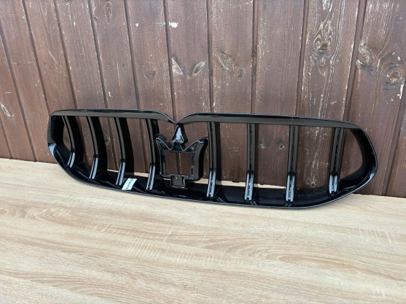 Maserati OE 607167501 ORG MASERATI GRECALE V6 НОВА ФІГУРА ГРИЛЬ 607167501 BLATR130
