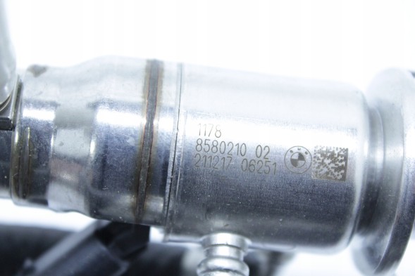 BMW OE 8580210 11788580210 ADBLUE ІНЖЕКТОР BMW G20 G21 G22 G26 G30 G32 G11 G16 G01 G02 G05 G06 G07