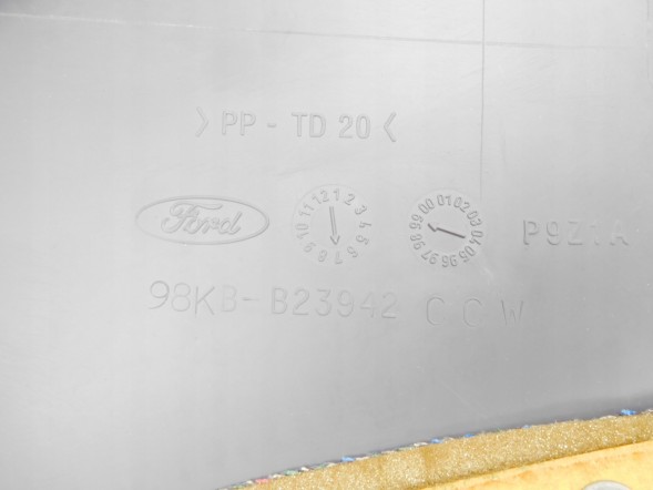 Ford OE Панель передньої правої двері Ford KA 1996-1997 OE 1054432