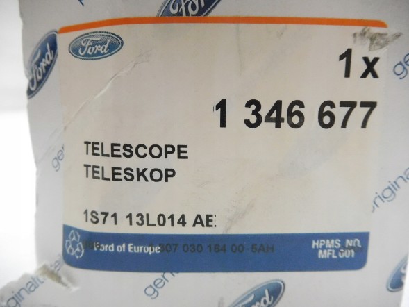 Ford OE 1346677 Форсунка омийника фар - права сторона ford mondeo oe 1346677