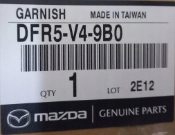 Mazda OE Спойлери бічні нижні Mazda CX-30 DM DFR5V49B0