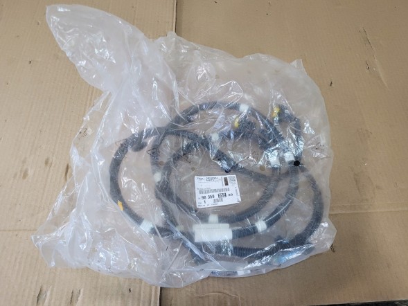 Opel OE Джгут PDC передній Opel Corsa F 9835935280