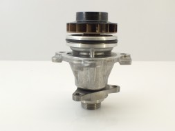 Renault OE 210102433R Водяний насос renault 2.3dci 210105857r оригінал