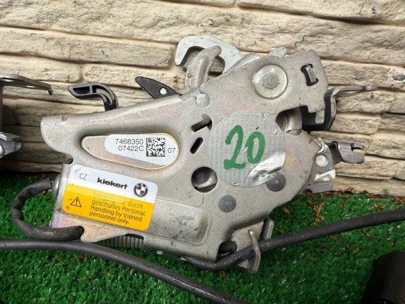 BMW OE 7468349 7468350 ЗАМКИ АКТИВНІ PIRO FGS РЕМІНЬ ПЕРЕДНІЙ BMW F40 F44 3 G20 4 G22 M3 G80 M4 G82