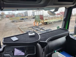 MKM 146677444rs ВЕЛИКА ПОЛИЦЯ З ШУХЛЯДОЮ СТОЛИК IVECO S-WAY