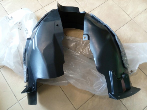 Ford OE НАДКОЛЕСО FORD GALAXY MK3 ПРАВИЙ ПЕРЕДНІЙ LM2B-R16114-CB ОРИГ.*
