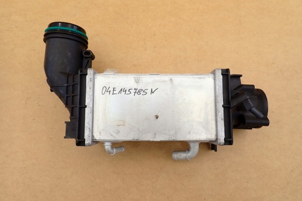 Volkswagen OE VOLKSWAGEN SEAT SKODA AUDI CHŁODNICA INTERCOOLER 04E145785 OE Volkswagen seat skoda audi кулер інтеркулер 04e145785 oe