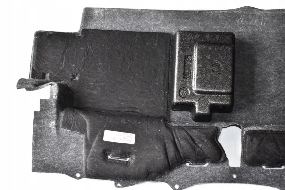 BMW OE 51479110806 Накладка на перегородку багажника BMW Z4 9110806