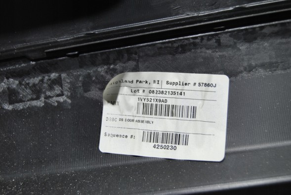 Dodge OE 1VY521X9AD DODGE RAM 1500 IV GEN 2013-19 ОББИВКА БІЧНОЇ КАБІНИ ЧЕТВОРИХ ПРАВИХ ЗАДНІХ