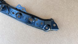 Toyota OE 53107-12030 AURIS II 12- КЛАПАН ФАРИ КРОНШТЕЙН ПРАВИЙ ПЕРЕДНІЙ TOYOTA AURIS II 12 COROLLA