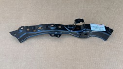 Toyota OE 53107-12030 AURIS II 12- КЛАПАН ФАРИ КРОНШТЕЙН ПРАВИЙ ПЕРЕДНІЙ TOYOTA AURIS II 12 COROLLA