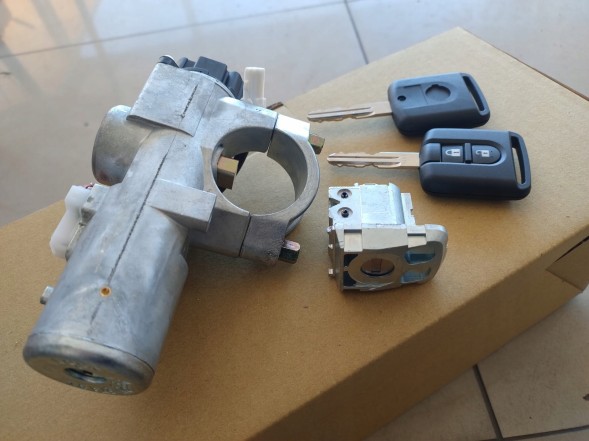 Genuine ZAMEK WKŁADKA DRZWI LEWYCH STACYJKA KOMPLET ZAMKÓW [PD JEDEN KLUCZ 2 KLUCZYKI POD PILOT NISSAN QASHQAI I J10 2007- 2008 2009 2010 2011 2012 2013 2014 ЗАМОК ВСТАВКА ЛІВИХ ДВЕРЕЙ СТАЦІЇ КОМПЛЕКТ ЗАМКІВ NISSAN QASHQAI І J10 07-