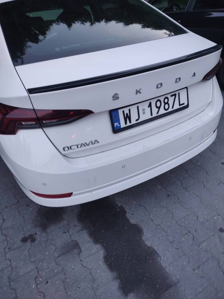 Китай SKODA OCTAVIA 4 LOTKA SPOILER DOKŁADKA TYLNA CZARNY POŁYSK Задній спойлер чорний глянець Skoda Octavia 4