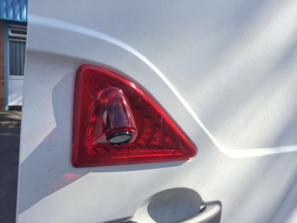EB 20210225622 Камера заднього виду Nissan NV 200-400 в комплекті ПЗС