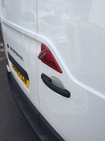 EB 20210225622 Камера заднього виду Nissan NV 200-400 в комплекті ПЗС