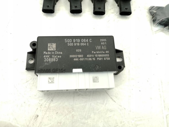 Volkswagen OE 5TA054630, DWP526884OE КОМПЛЕКТ PDC МОДУЛЬ КЕРУВАННЯ ПАРКУВАННЯМ VW TOURAN 5T 5TA054630 LI7F ОРИГІНАЛ