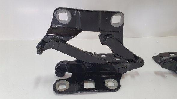 Mercedes-Benz OE A1668800028 A1668800128 SCU Петлі Капота Л+П Mercedes ML 166 A1668800028 A1668800128