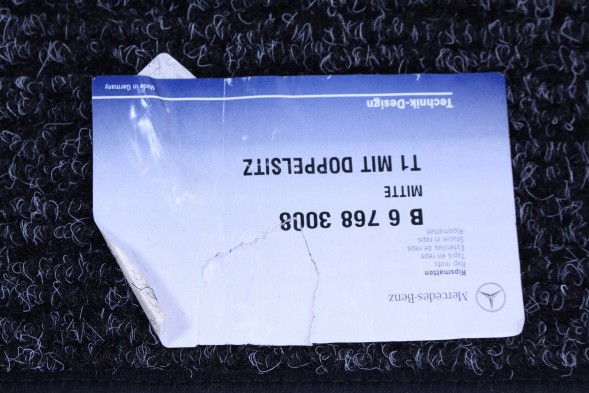 Mercedes-Benz OE B67683008 WYKLADZINA КИЛИМОК КАБІНИ MERCEDES T1 B67683008